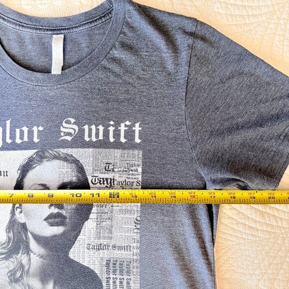 Taylor Swift Reputation Stadium Tour 2018 Graphic Tee Size S - Picture 9 of 11